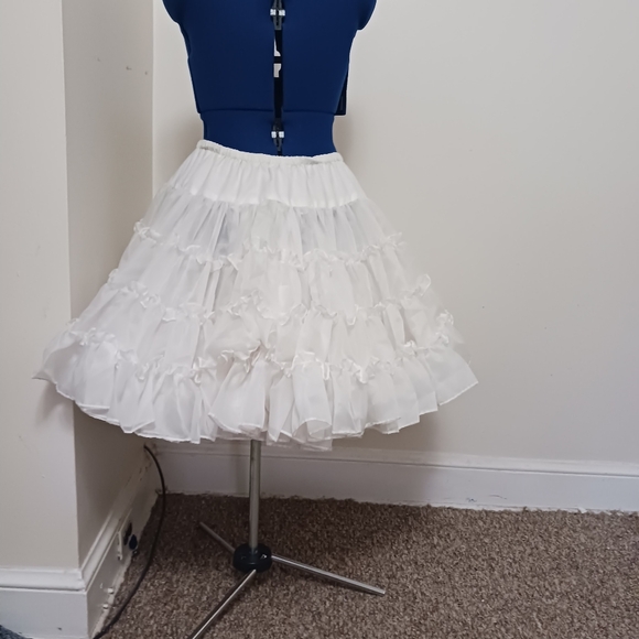 White Petticoat Dance Stage Skirt Ruffles Size Med Stretch Waist Tulle - Picture 1 of 10
